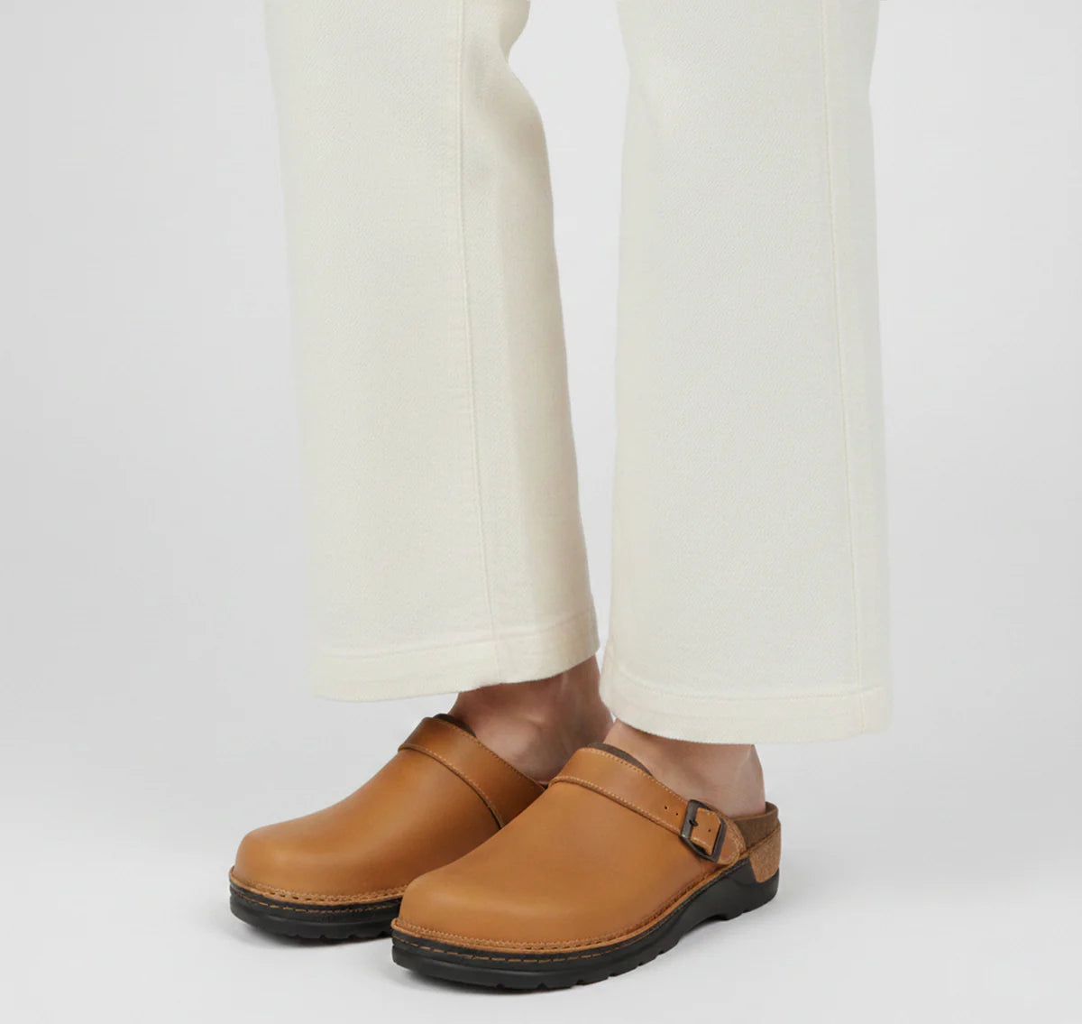 Orenvio | Unisex Suede Closed‑Toe Clog Sandals