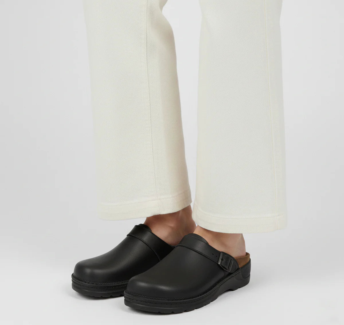 Orenvio | Unisex Suede Closed‑Toe Clog Sandals