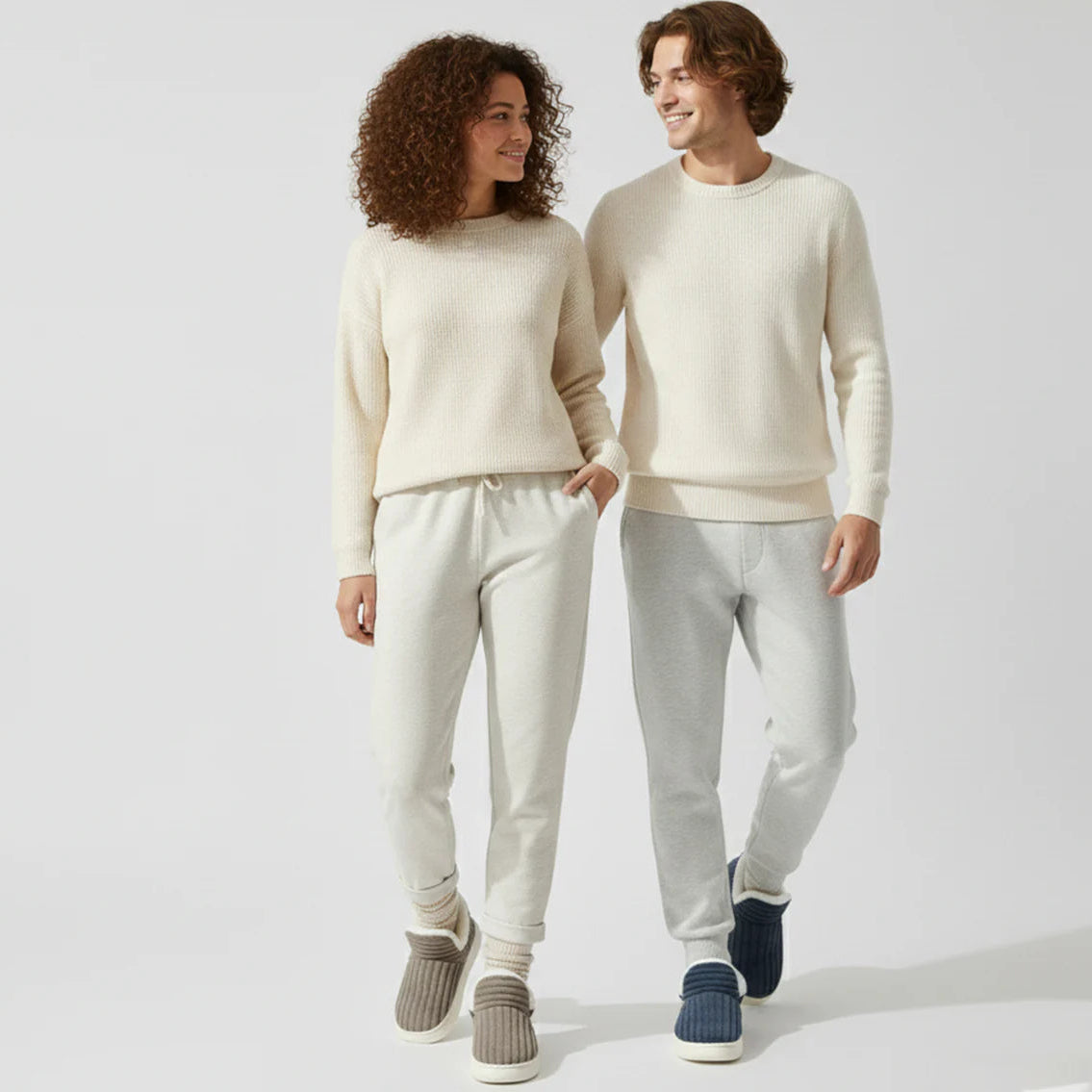 Orenvio | Unisex Indoor Plush Slippers